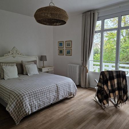 Demeure Du Saule Madame Bed & Breakfast Thieux  Bagian luar foto